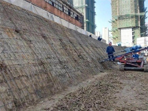香洲建筑边坡支护